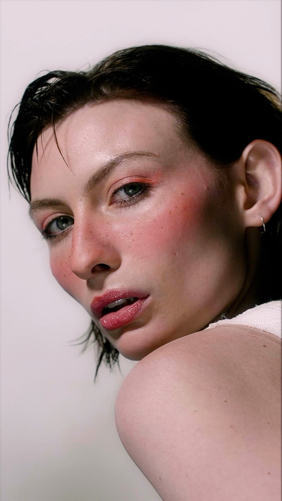 CLEMENTINE: Beauty still 1