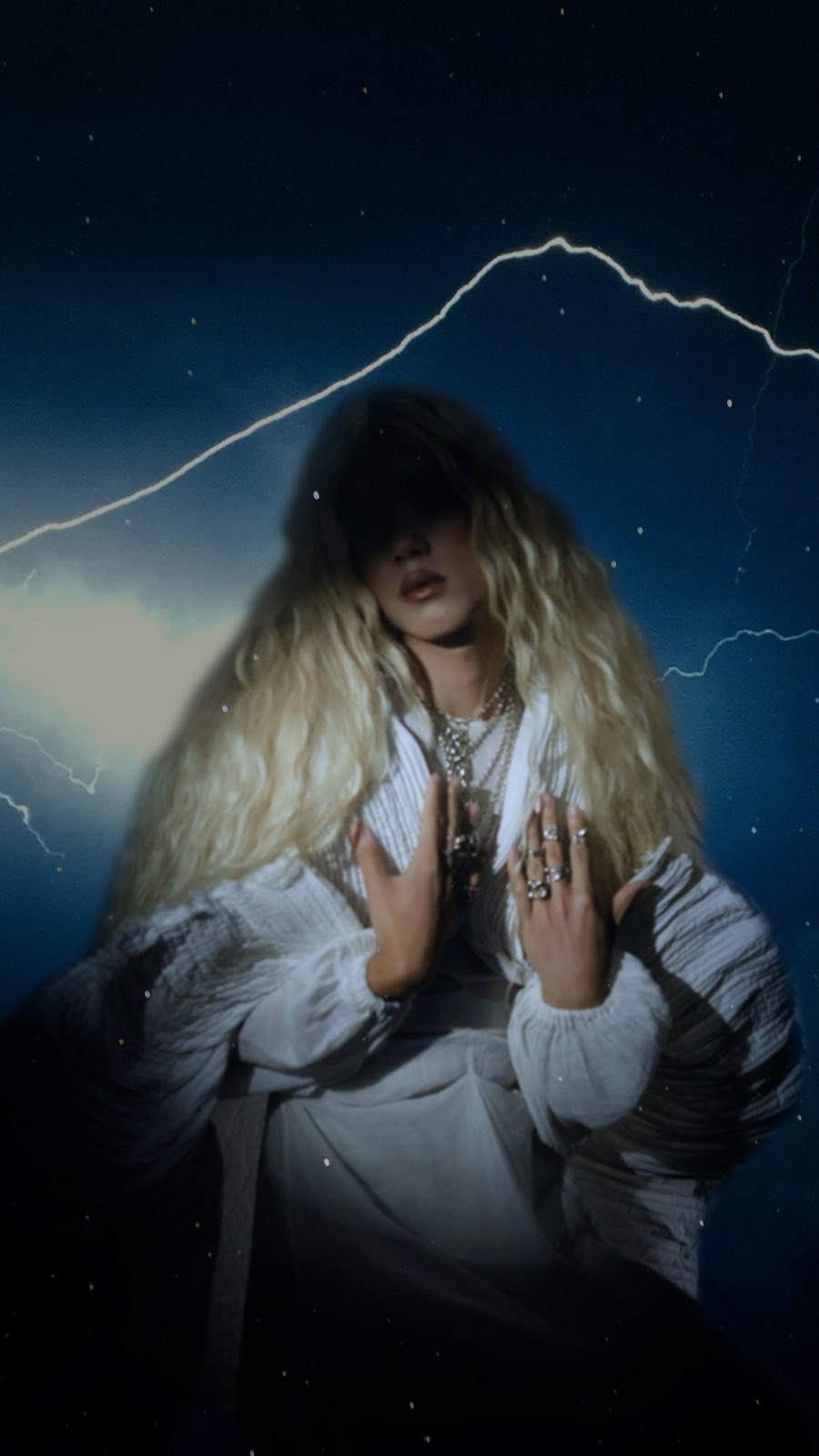 Graedance: Experimental Fashion Film still 7